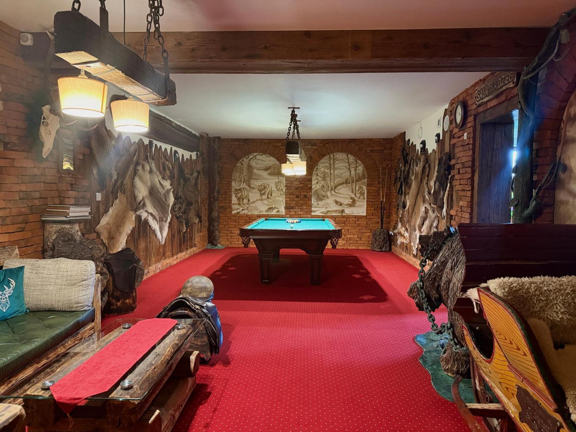 Bed & Breakfast Dworek Mysliwski Hubert-swietna Lokalizacja 50m Od Term Bania 3*