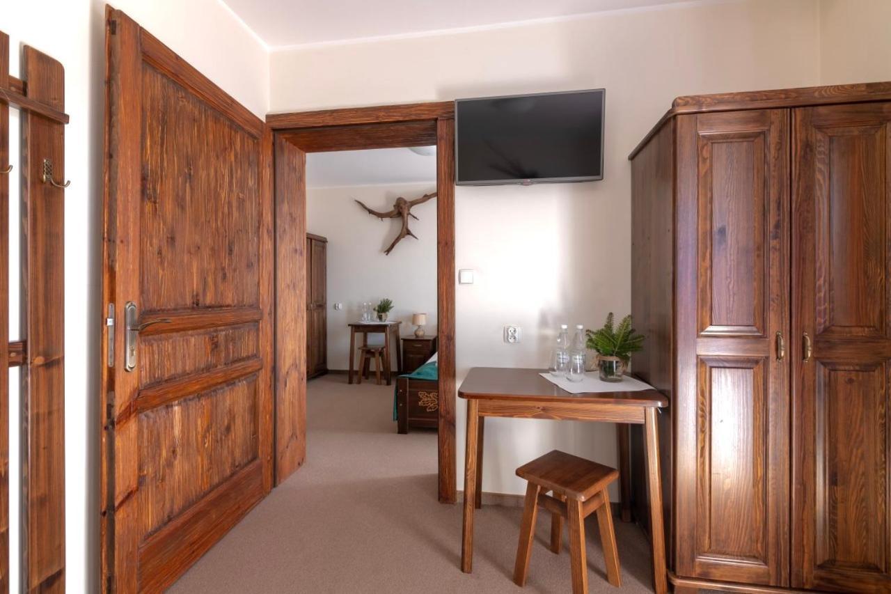 Bed & Breakfast Dworek Mysliwski Hubert-swietna Lokalizacja 50m Od Term Bania 3*