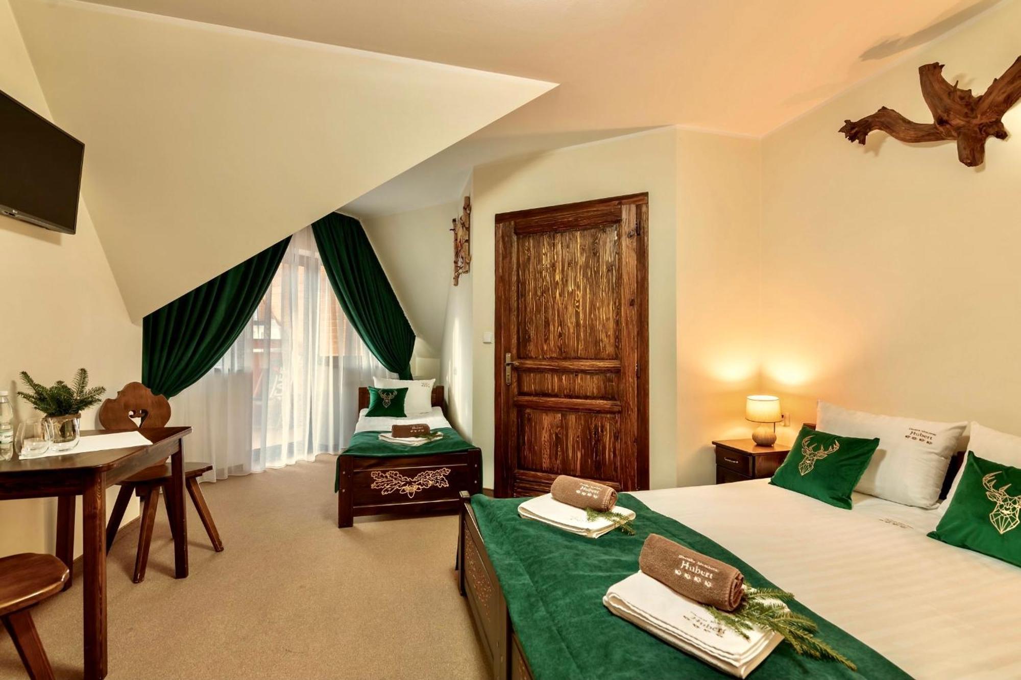 Bed & Breakfast Dworek Mysliwski Hubert-swietna Lokalizacja 50m Od Term Bania Bialka Tatrzanska